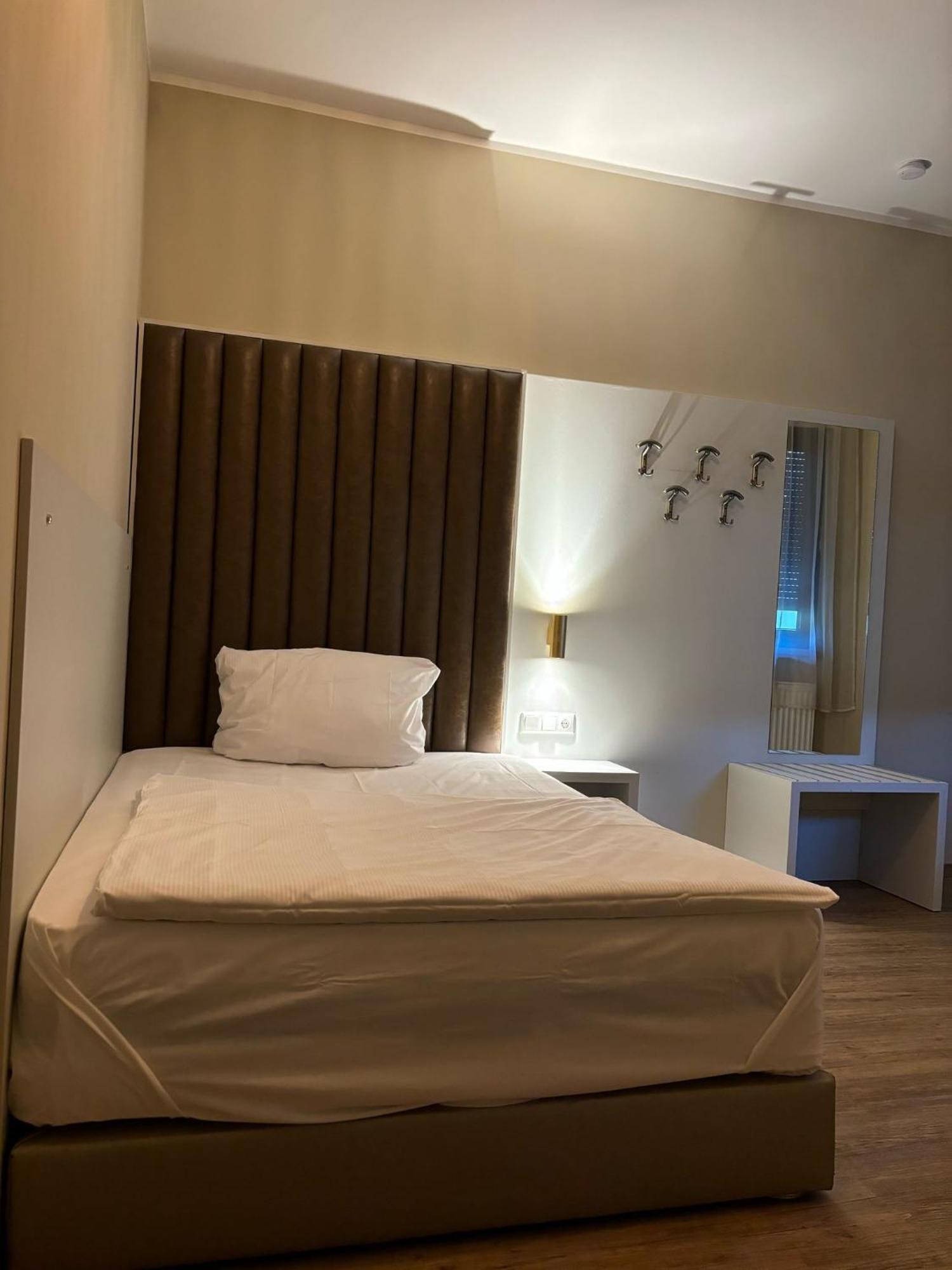Hotel Athen Kelsterbach Frankfurt Airport Eksteriør bilde